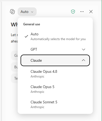 Le menu de choix du modèle d'IA en haut du volet Copilot, avec Auto, GPT et Claude